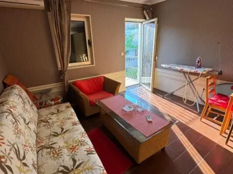 Sale, one bedroom apartment, 50m², Petrovac, Budva - image 1