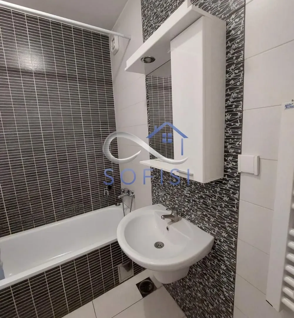 Prodaja, jednosoban stan, 43m², Grbavica, Novi Sad Sve Podlokacije