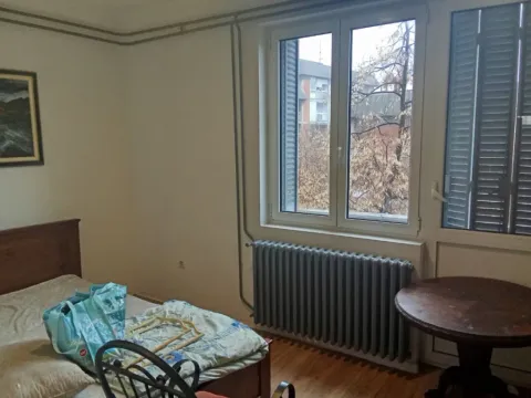 Rent, three bedroom apartment, 58m², Kalenić Pijaca, Vračar Sve Podlokacije - image 3