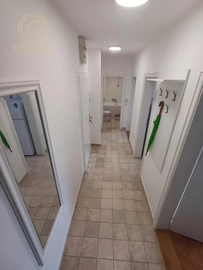 Izdavanje, jednosoban stan, 42m², Grbavica, Novi Sad Sve Podlokacije