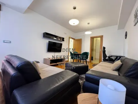 Izdavanje, jednosoban stan, 50m², City Kvart, Podgorica - image 2