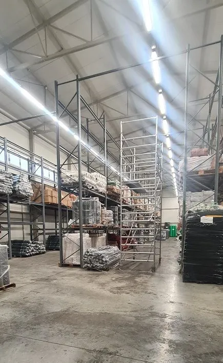 Izdavanje, poslovni prostor, 950m², Zemun Sve Podlokacije, Beograd