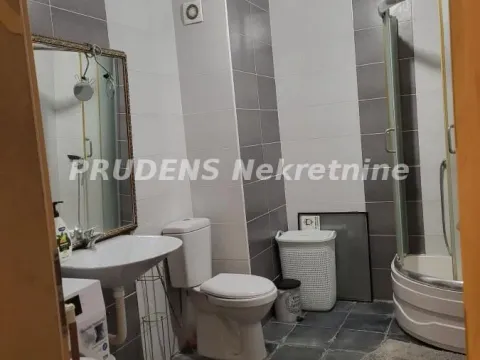 Izdavanje, dvosoban stan, 50m², Čukarica, Beograd - image 10