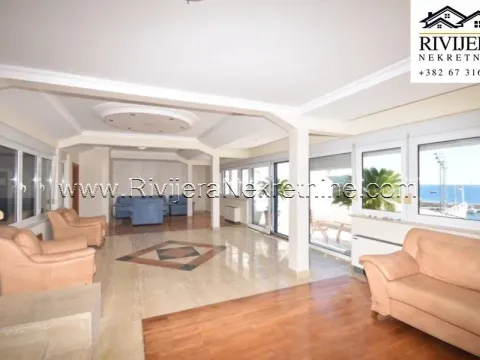 Sale, three bedroom apartment, 263m², Centar, Herceg Novi - image 12