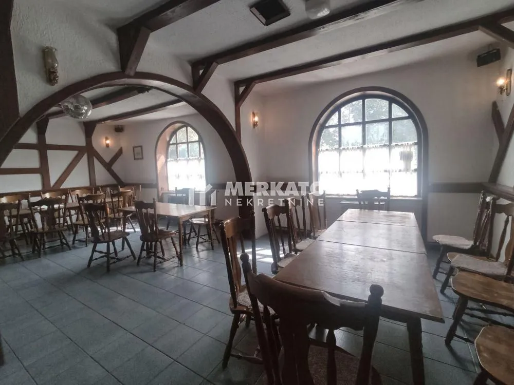 Prodaja, kuća, 472m², Čenta, Zrenjanin