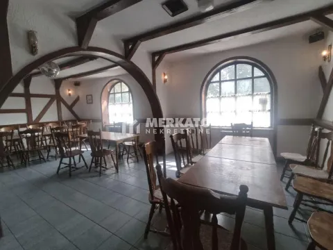 Sale, house, 472m², Čenta, Zrenjanin