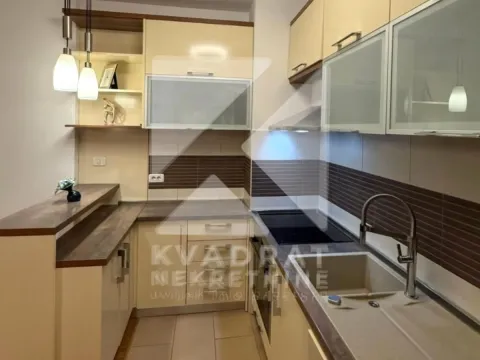 Izdavanje, dvosoban stan, 69m², Zabjelo, Podgorica - image 6