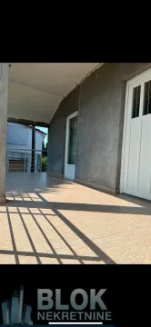 Izdavanje, dvosoban stan, 110m², Gornja Gorica, Podgorica - image 3