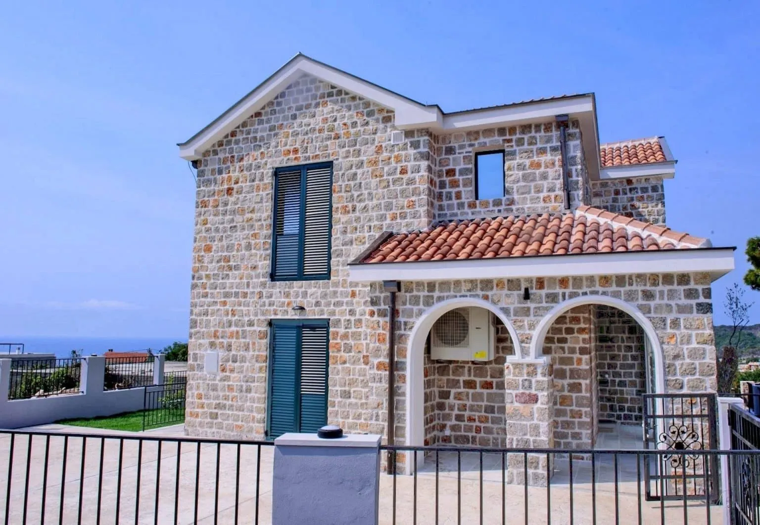 Prodaja, kuća, 200m², Tivat, Crna Gora