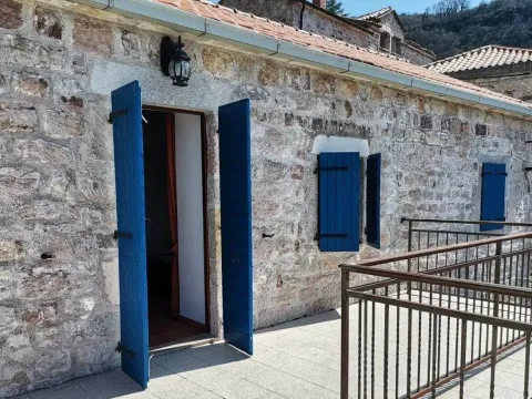 Izdavanje, kuća, 120m², Pržno, Budva - image 9