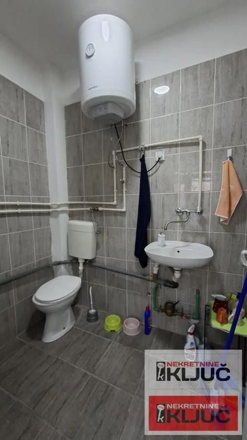 Rent, office space, 25m², Bulevar Evrope, Novi Sad Sve Podlokacije