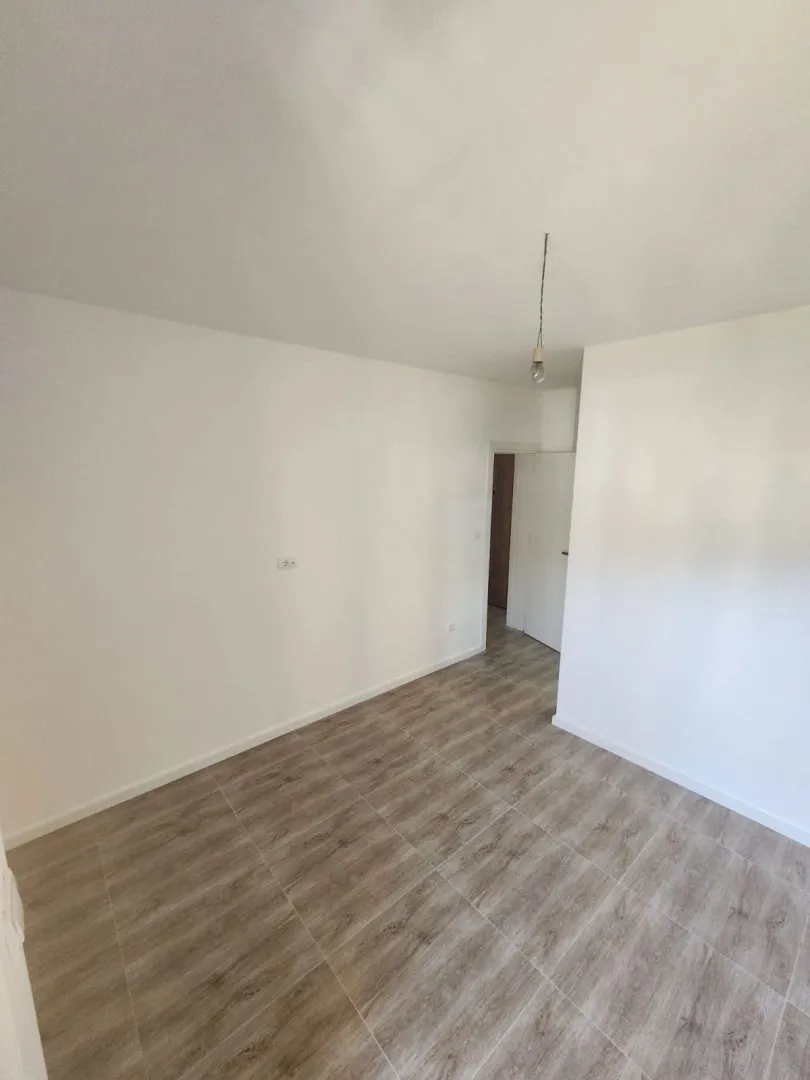 Prodaja, dvosoban stan, 59m², Ilino, Bar