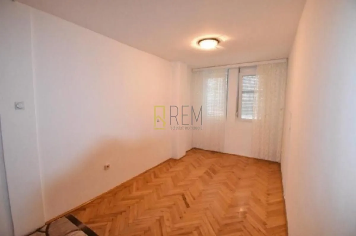 Prodaja, jednosoban stan, 58m², Blok 6, Podgorica
