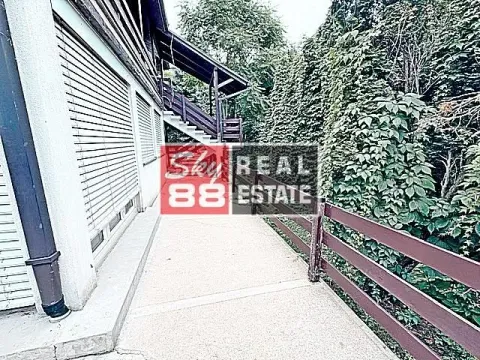 Izdavanje, kuća, 250m², Savski Venac, Beograd - image 15