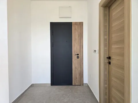 Sale, one bedroom apartment, 49m², Petrovac, Budva - image 9