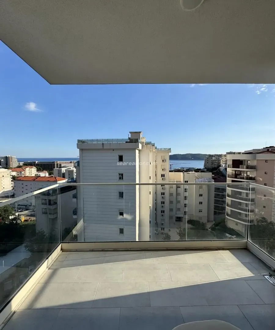 Sale, two bedroom apartment, 74m², Bečići, Budva