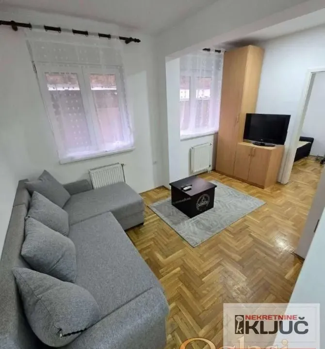 Rent, one bedroom apartment, 38m², Grbavica, Novi Sad Sve Podlokacije