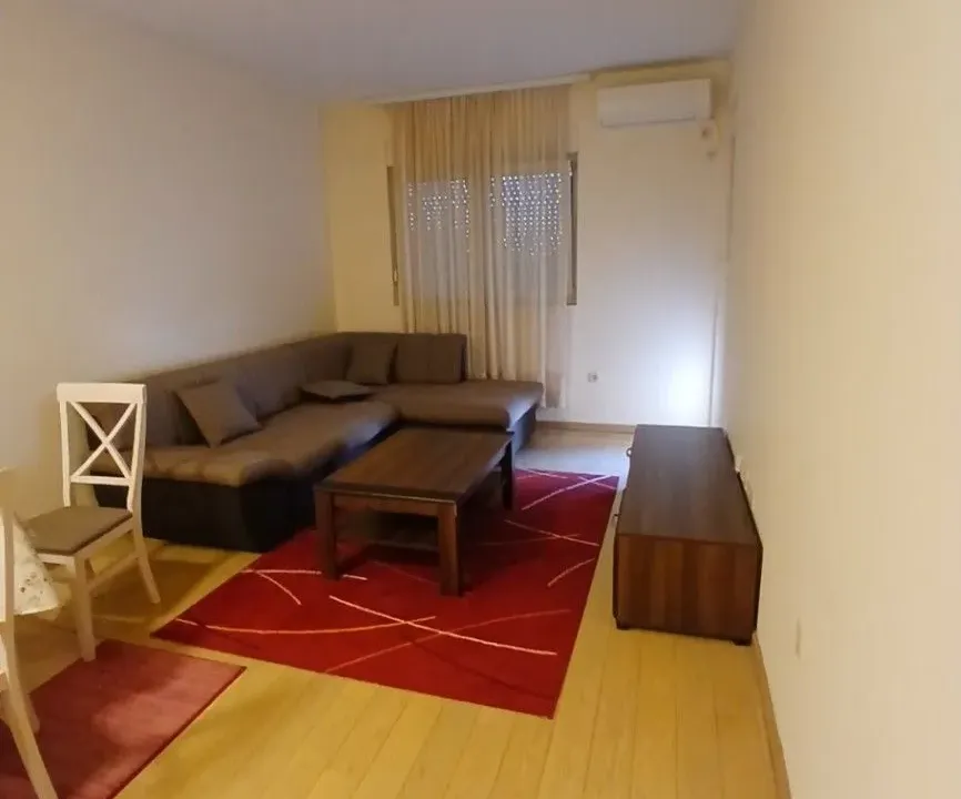 Izdavanje, jednosoban stan, 45m², City Kvart, Podgorica