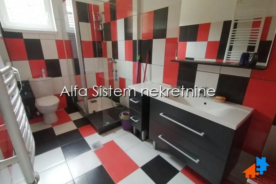 Rent, house, 400m², Voždovac Sve Podlokacije, Beograd