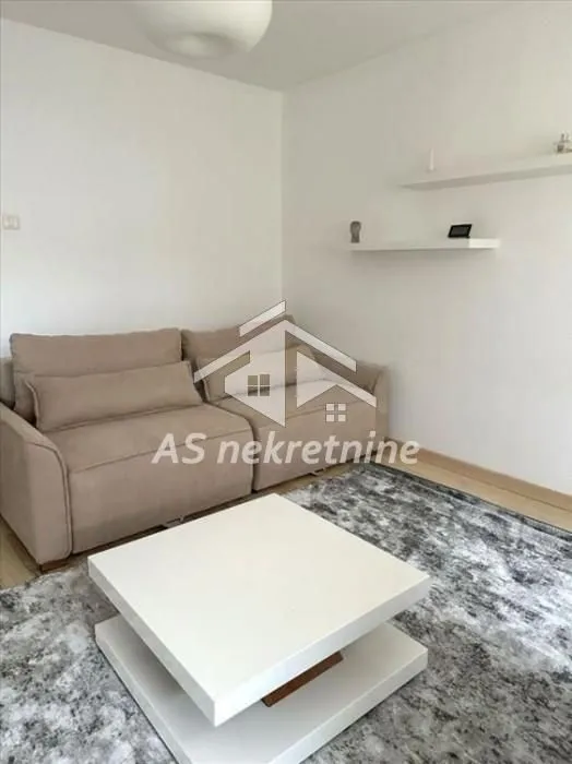 Izdavanje, dvosoban stan, 63m², Sarajevska, Beograd