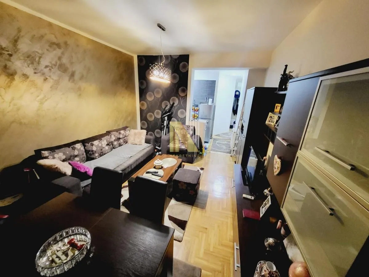 Prodaja, dvosoban stan, 40m², Stari grad, Novi Sad