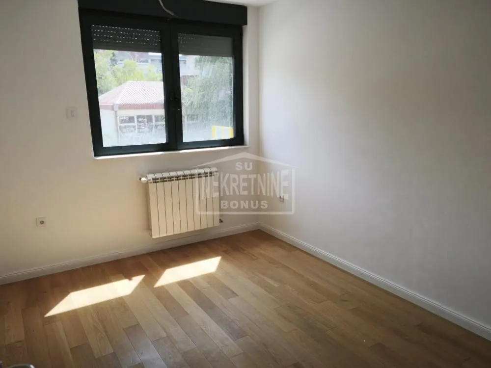 Rent, office space, 81m², Centar, Subotica