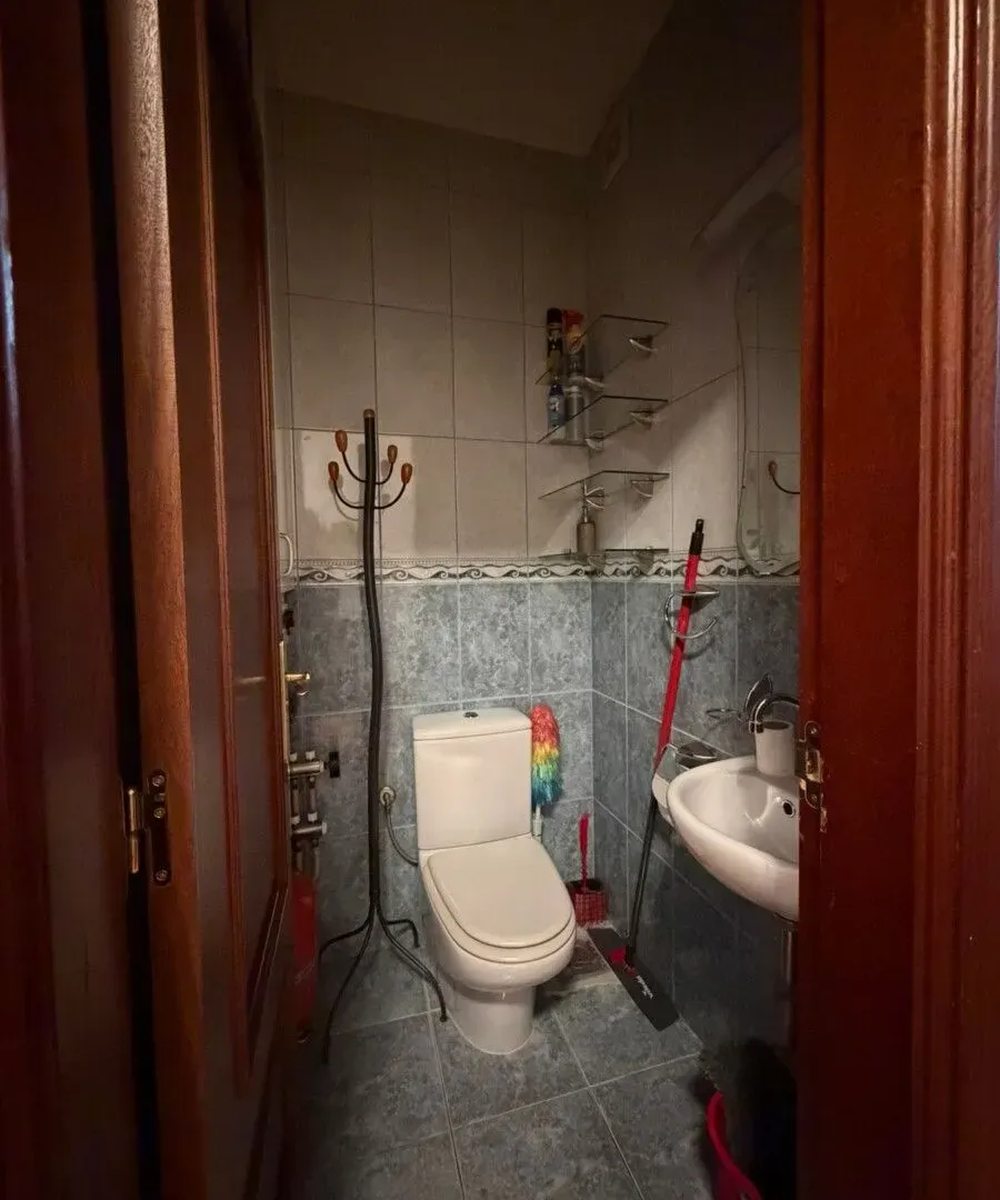 Izdavanje, trosoban stan, 100m², Gorica C, Podgorica