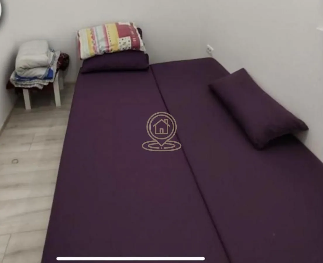 Izdavanje, četvorosoban stan, 70m², Voždovac Sve Podlokacije, Beograd