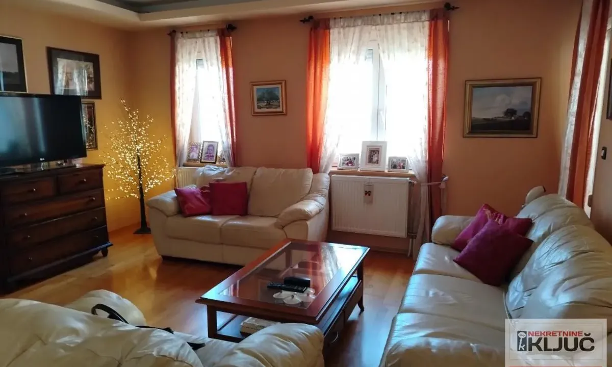 Prodaja, jednosoban stan, 49m², Grbavica, Novi Sad Sve Podlokacije