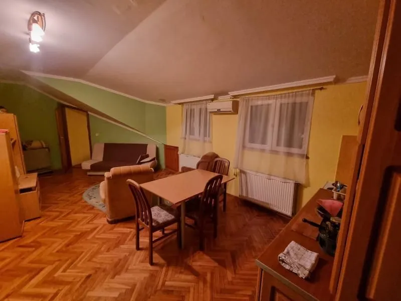Izdavanje, jednosoban stan, 39m², Centar, Novi Sad