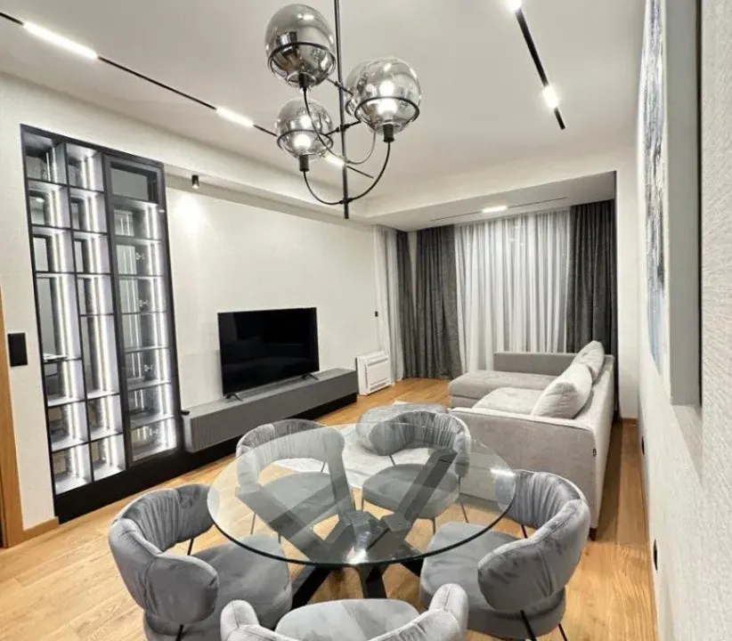 Izdavanje, jednosoban stan, 59m², Kod Capital Plaze, Podgorica