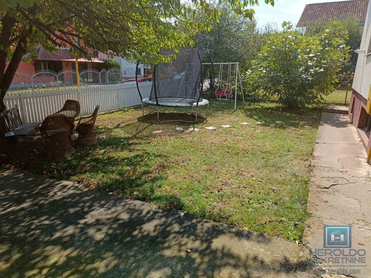 Prodaja, kuća, 250m², Budžino brdo, Jagodina