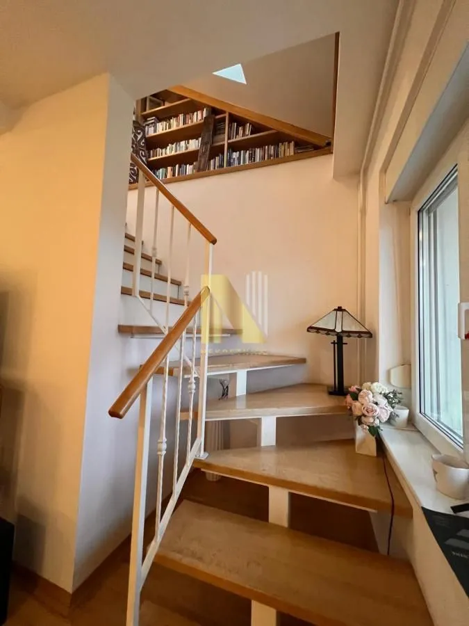 Prodaja, dvosoban stan, 89m², Stari grad, Novi Sad