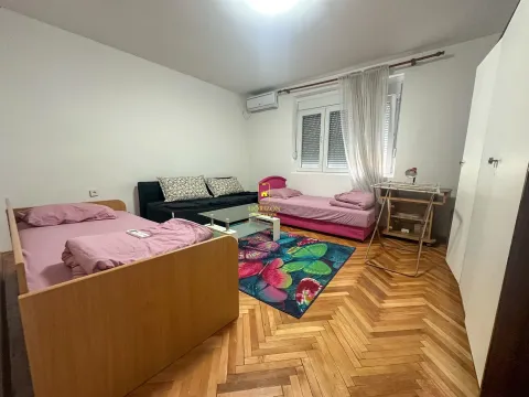 Izdavanje, kuća, 125m², Ibričevina, Podgorica - image 4