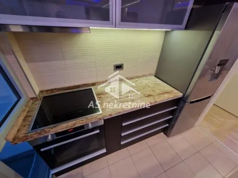 Izdavanje, stan, 148m², Savski Venac, Beograd - image 10