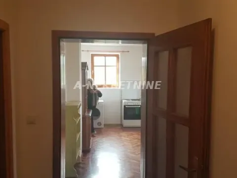 Izdavanje, četvorosoban stan, 80m², Sremska Kamenica, Petrovaradin - image 4