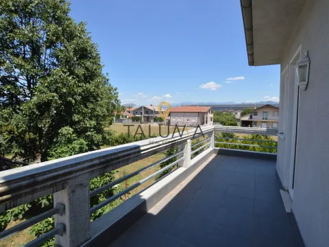 Prodaja, kuća, 350m², Dahna, Podgorica - image 15