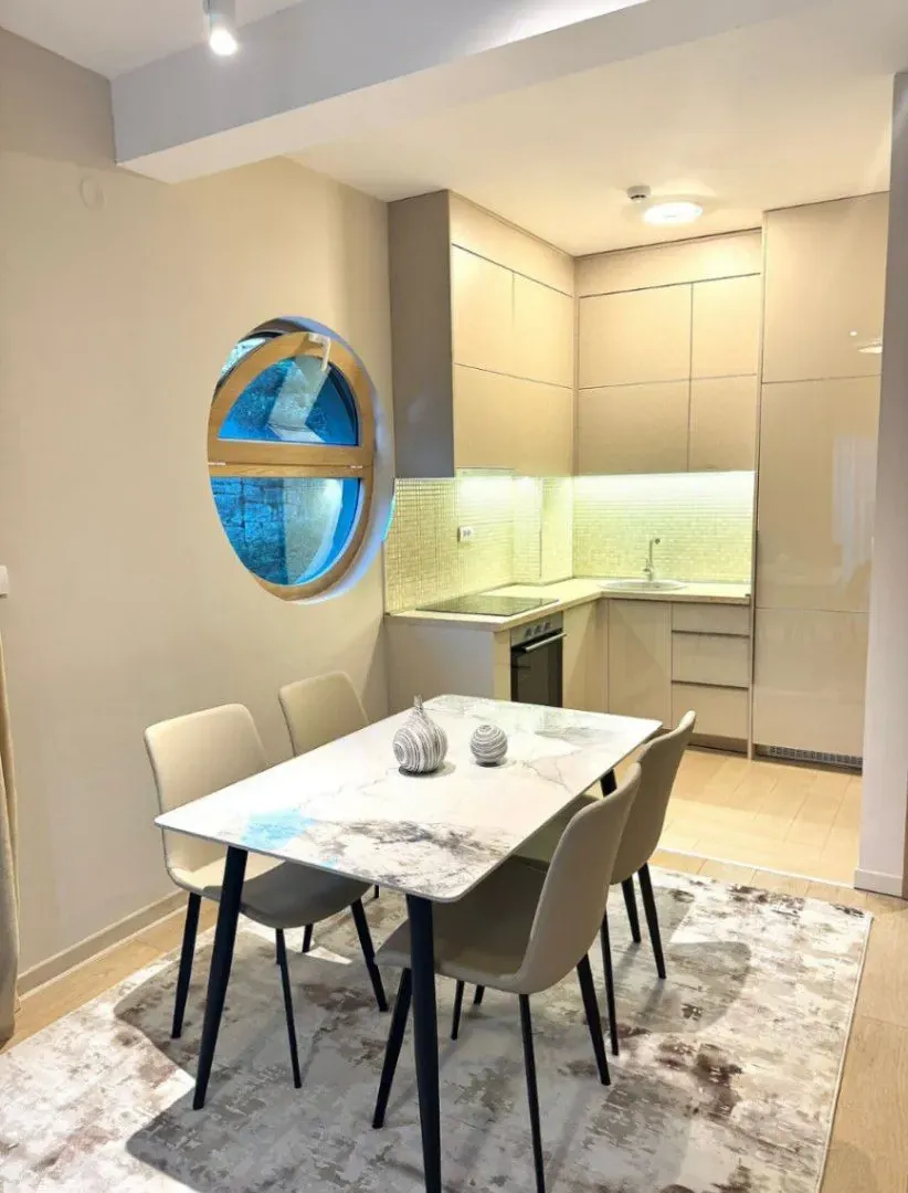 Izdavanje, jednosoban stan, 50m², Pržno, Budva