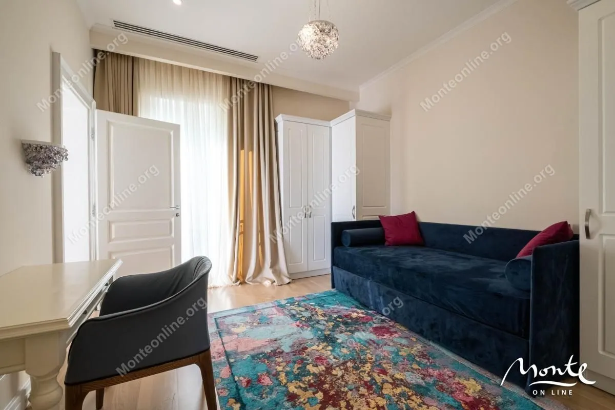 Prodaja, kuća, 560m², Tivat, Crna Gora