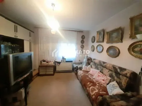 Prodaja, kuća, 196m², Duvanika, Zrenjanin - image 10