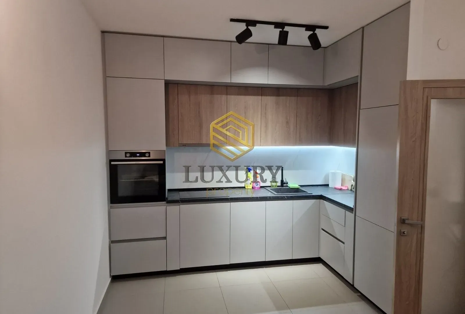 Rent, one bedroom apartment, 50m², Master Kvart, Podgorica