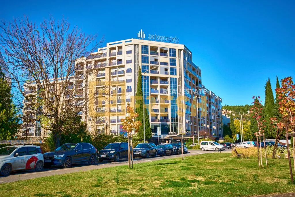 Izdavanje, jednosoban stan, 46m², Preko Morače, Podgorica