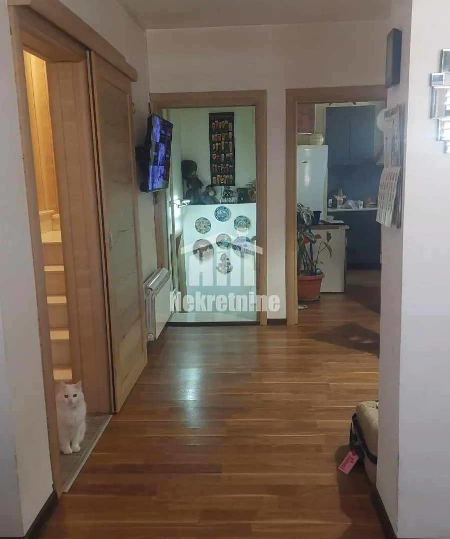 Sale, house, 250m², Voždovac Sve Podlokacije, Beograd