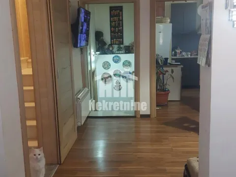 Prodaja, kuća, 250m², Voždovac Sve Podlokacije, Beograd - image 9