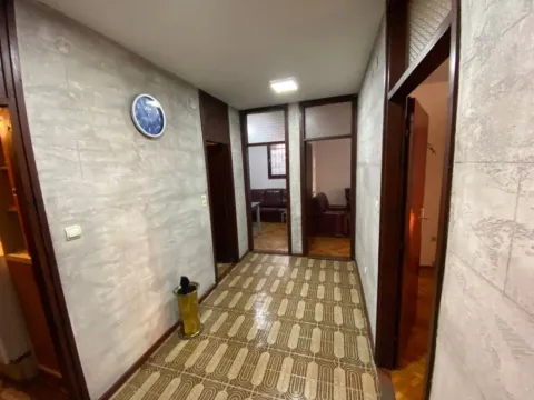 Prodaja, stan, 62m², Centar, Bar - image 4