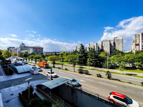 Izdavanje, poslovni prostor, 71m², Preko Morače, Podgorica - image 6