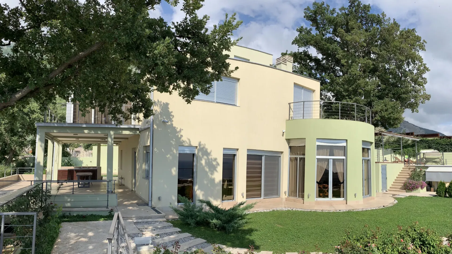 Sale, house, 370m², Sutomore, Bar