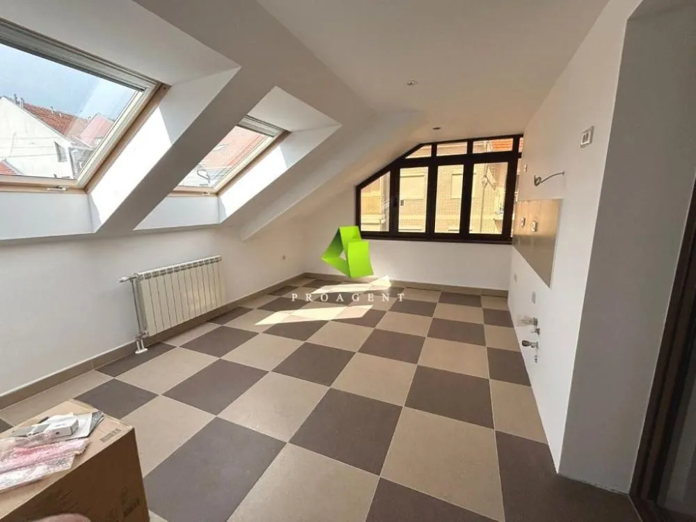 Prodaja, četvorosoban stan, 149m², Pantelej, Niš
