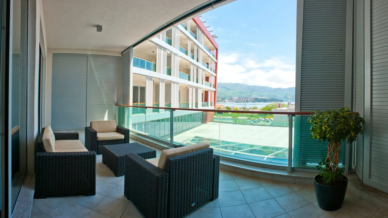 Sale, two bedroom apartment, 95m², Centar, Budva
