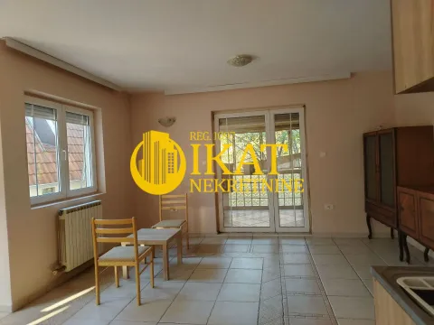 Izdavanje, četvorosoban stan, 158m², Voždovac Sve Podlokacije, Beograd